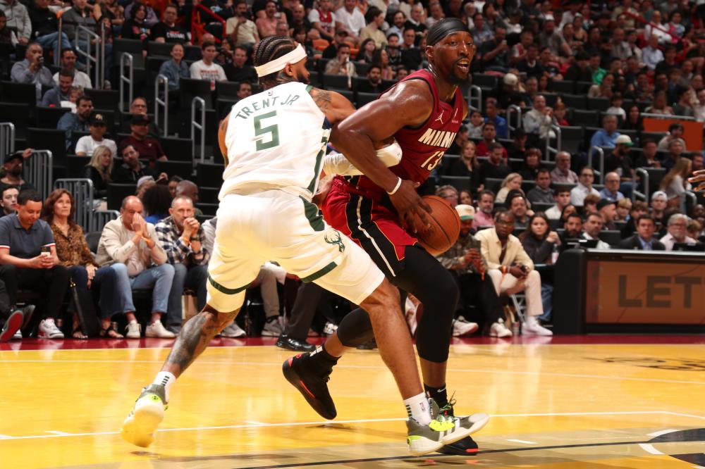 进一步拉大 进一步拉大